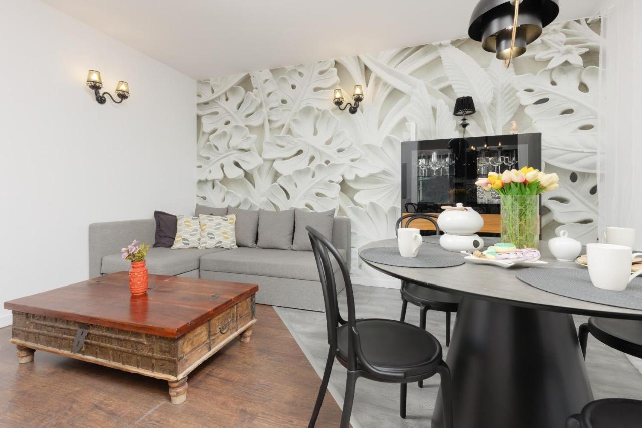 Blonia Wilanowskie Apartment Warsaw By Noclegi Renters Exterior foto